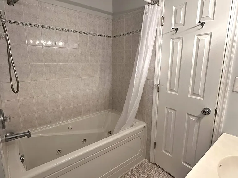 656 Alpine Ln — Photo 15