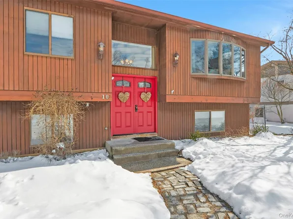 10 SKINNER Court, Tomkins Cove, NY 10986