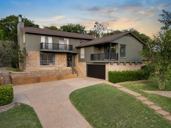 825 Wooded Crest Dr, Woodway, TX 76712