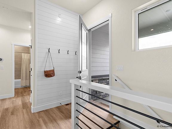 3rd image of 4021 Farthing Rd