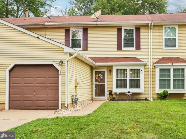 76 Rolling Hills Dr, Westampton, NJ 08060