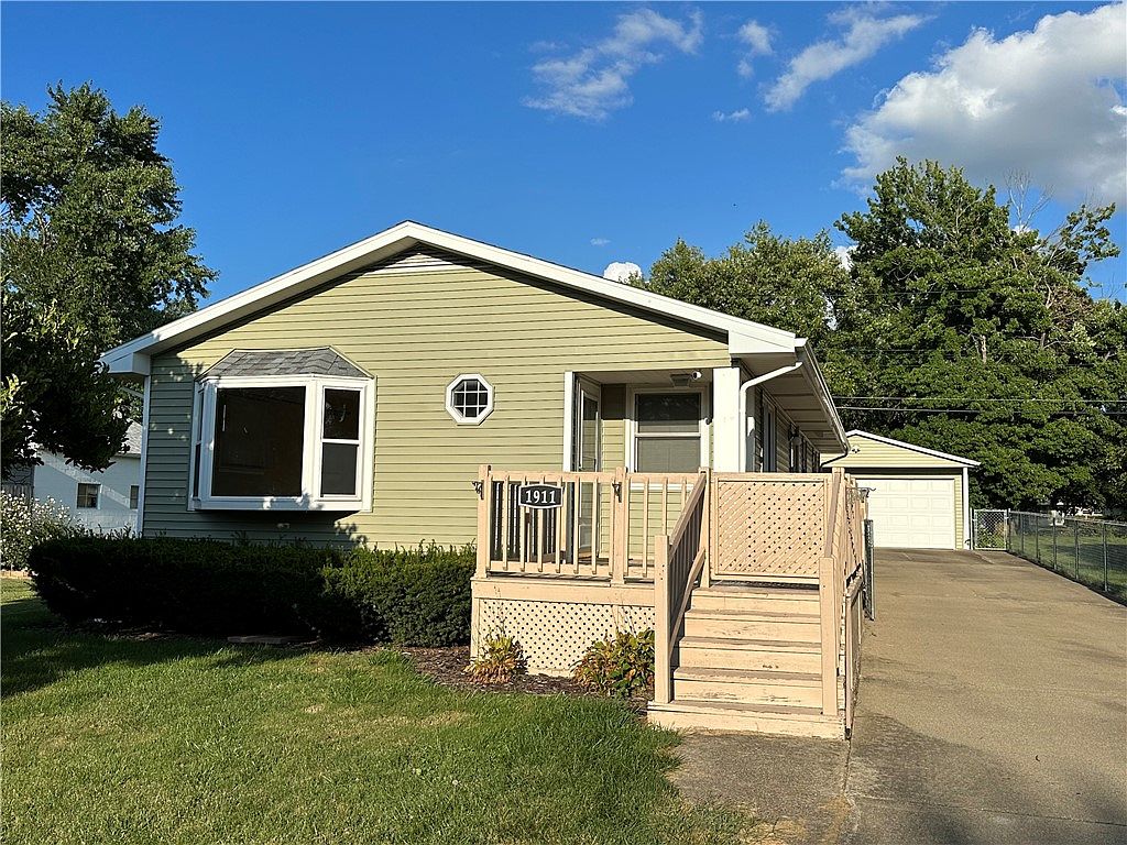 1911 Adams St, Tilton, IL 61833 Zillow