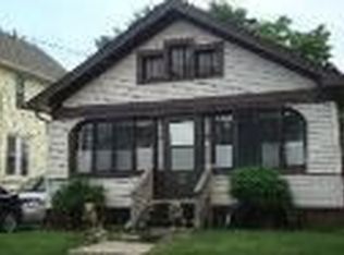 125 Warren Ave, Aurora, IL 60505