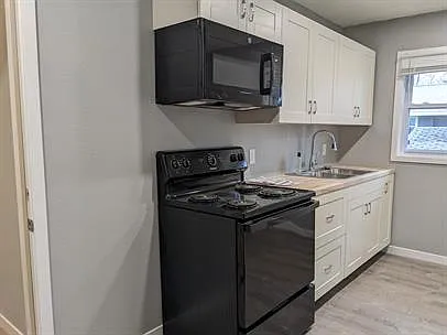 109 Ludland Drive #5 - 1 — Photo 2