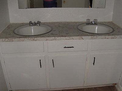 Double sinks in bathroom