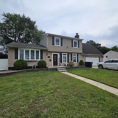 15 Albertus Dr Photo 1