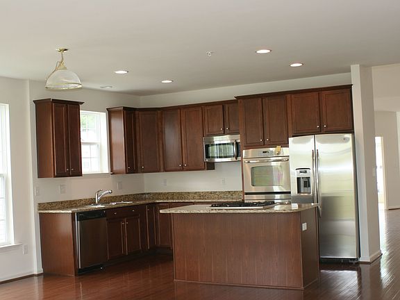 305 Summer Squall Court