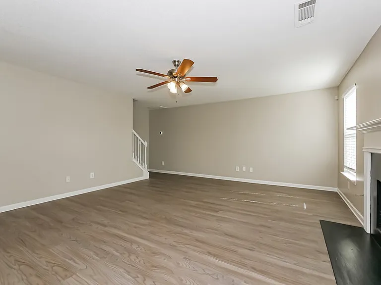 4133 Alveston Dr — Photo 5