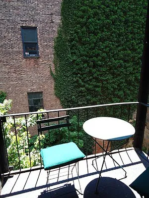 Rented by Village Living Realty | media 4