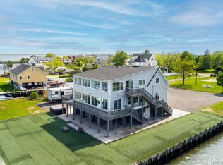 200 Clocks Boulevard, Massapequa, NY
