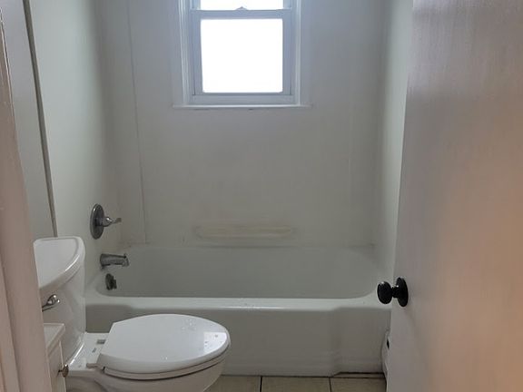 3rd image of 454 Main St #2