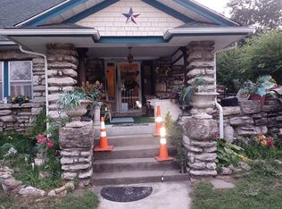 9875 E Winner Rd, Independence, MO 64052