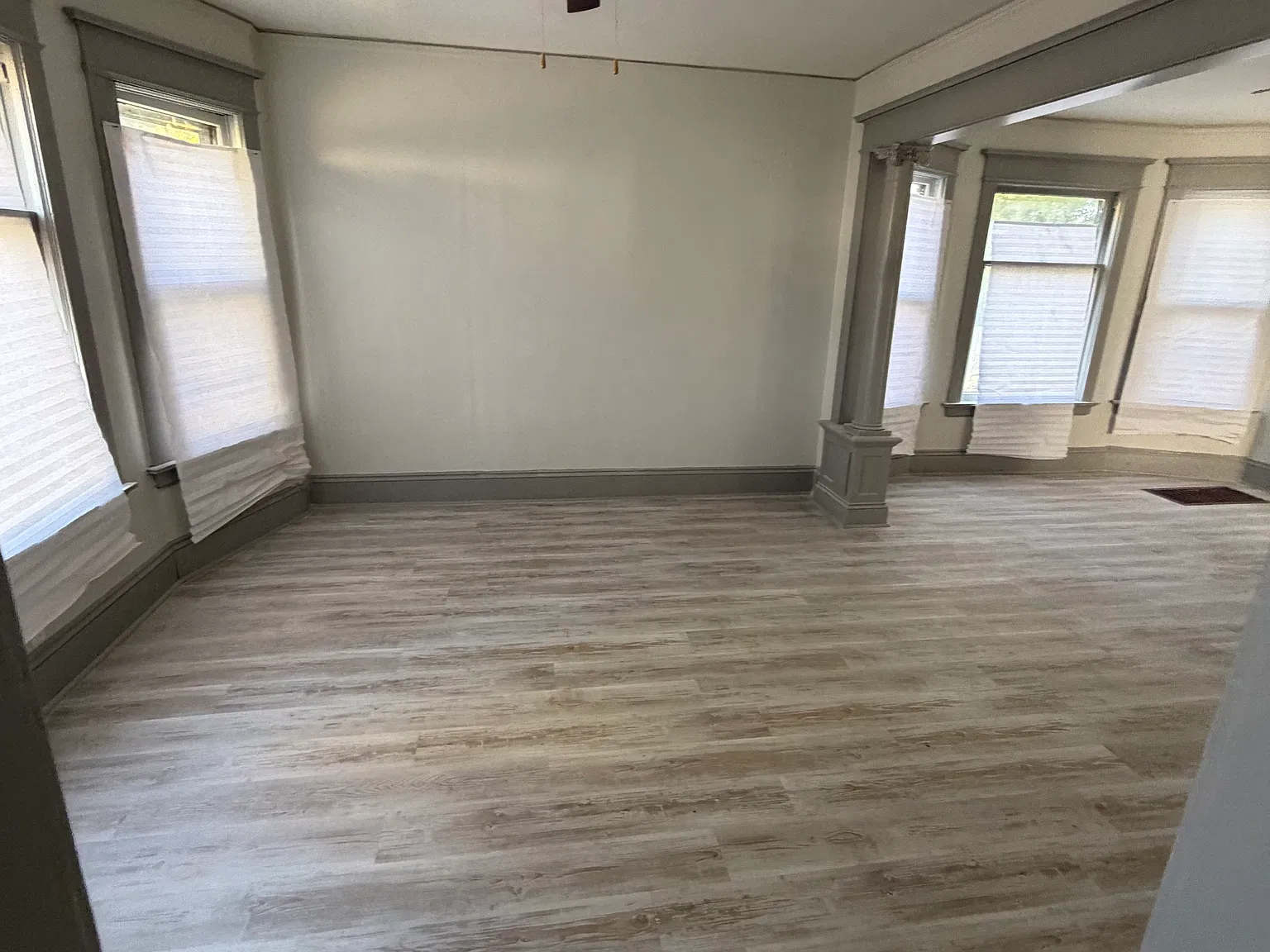 2 bed, 1000 sqft, $1,275 — Photo 1