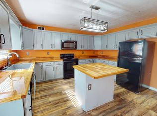 1489 Bland St, Louisville, KY 40217