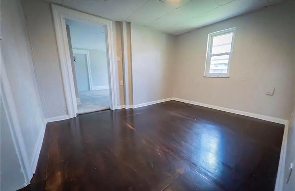 1228 Hodgkiss St — Photo 3
