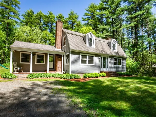 44 Brook St, Plympton, MA 02367
