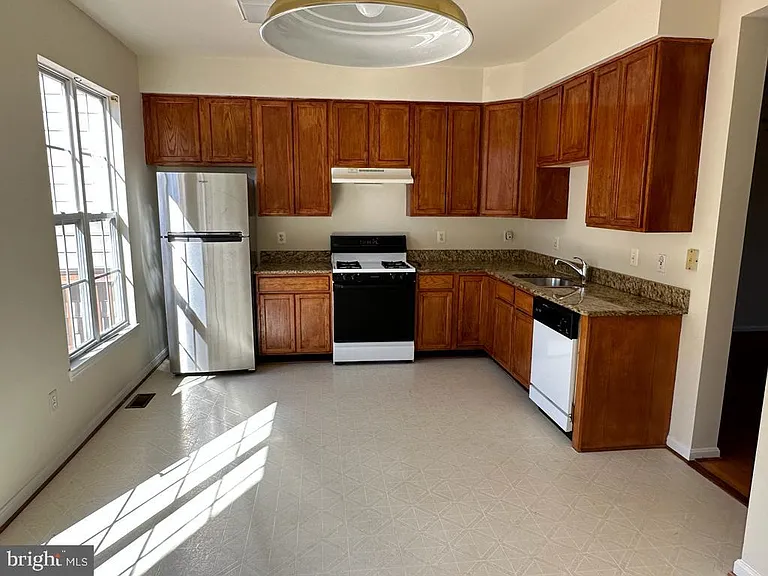 13517 Bannacker Pl — Photo 10
