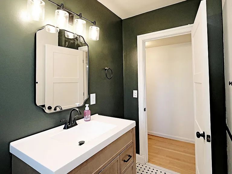 5709 Saint George Ave — Photo 15