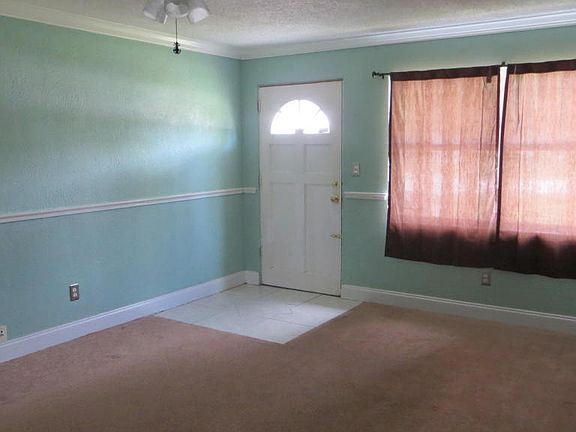 2nd image of 101 Hibiscus Dr