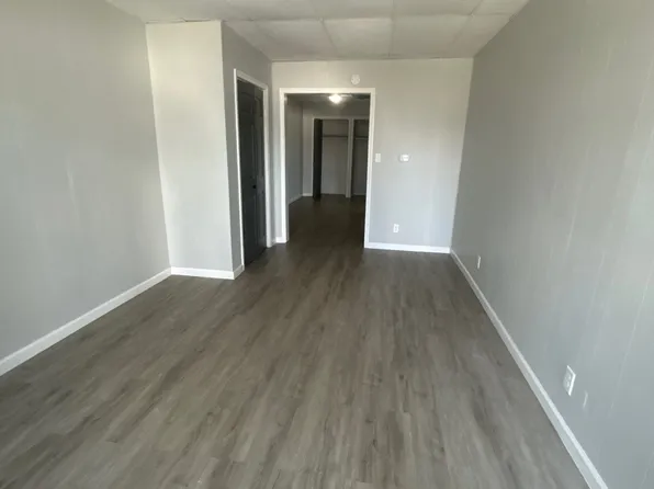 413 S Jackson St #1, South Bend, IN 46619