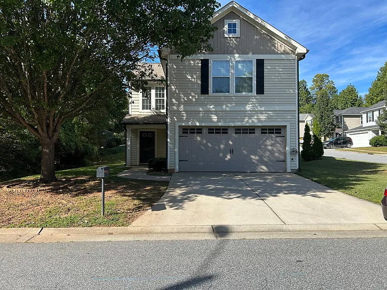 5147 Fiddlers Run Dr — Photo 1