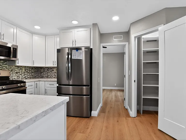 2173 Arbor Cir — Photo 6