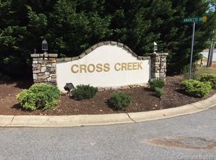 17 Bombay Ct LOT 16, Candler, NC 28715