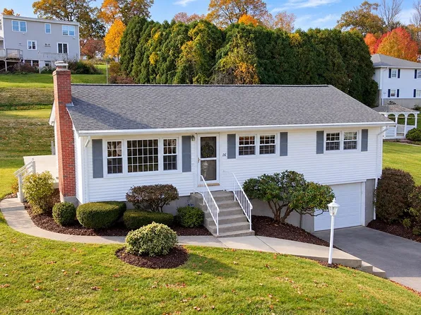 16 Hycrest Dr, Worcester, MA 01606