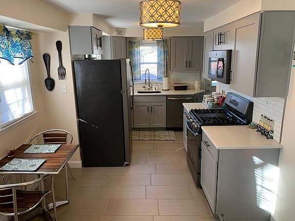 Furnished Remodeled Kitchen