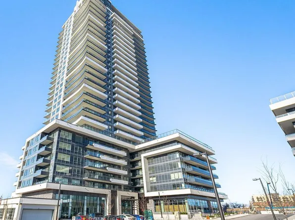 1435 Celebration Dr #2811, Pickering, ON L1W 0C4