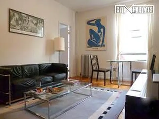 Rented by Bond New York | media 21