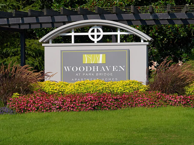 Woodhaven at Park Bridge Apartments — Photo 24