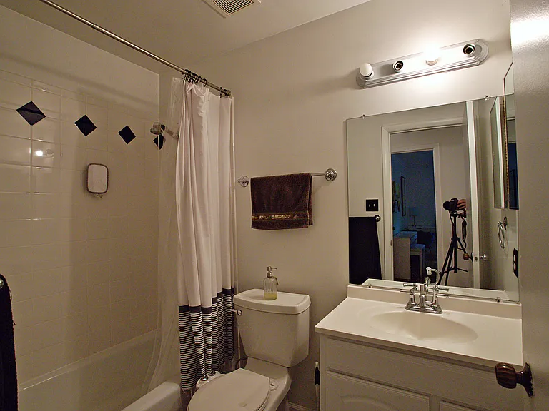 1450 Greenmont Ct — Photo 23