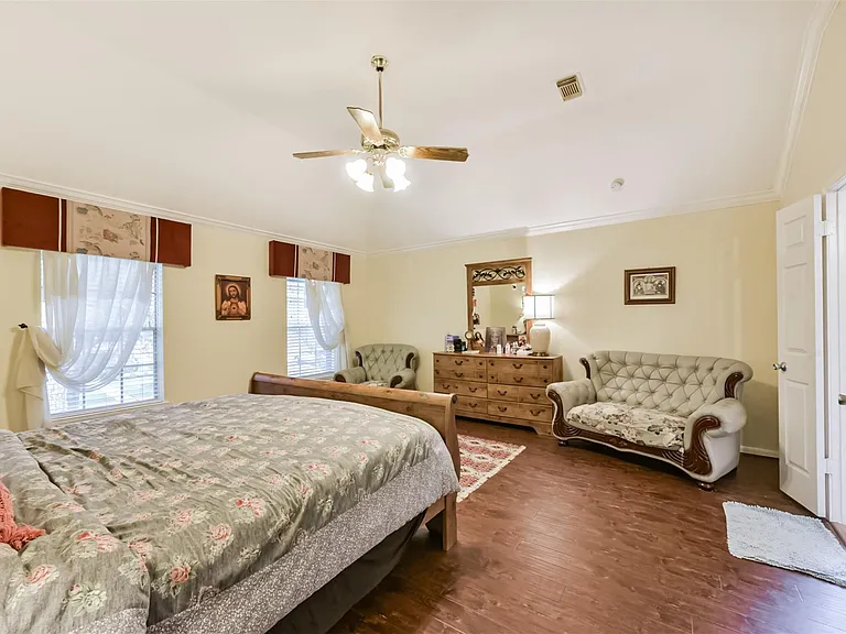 1306 N Gabriel River Cir — Photo 26