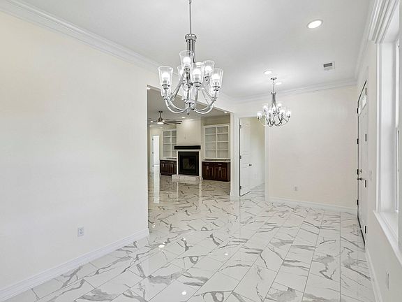 4th image of 658 James Norris Rd