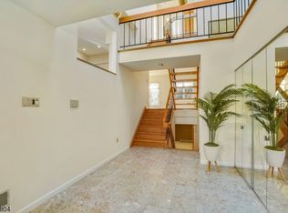 3 Stepping Rdg #3, Caldwell, NJ 07006