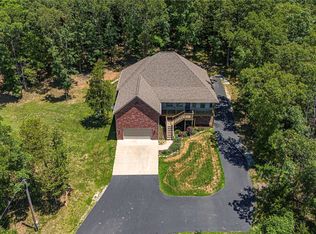 14214 Round Mountain Community Rd, Fayetteville, AR 72701