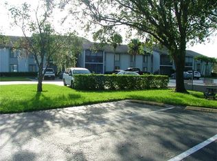 4781 Lakeside Club Blvd APT 2, Fort Myers, FL 33905