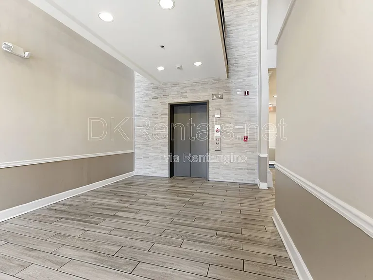 220 Renaissance Pkwy NE #2111 — Photo 36