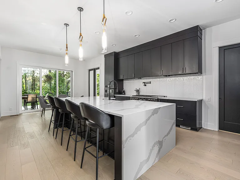 10119 Laurier Ln — Photo 14
