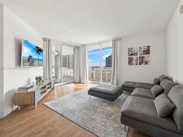 275 NE 18th St APT 1207, Miami, FL 33132