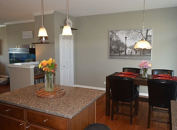 4th image of 1636 Persimmon St #1636