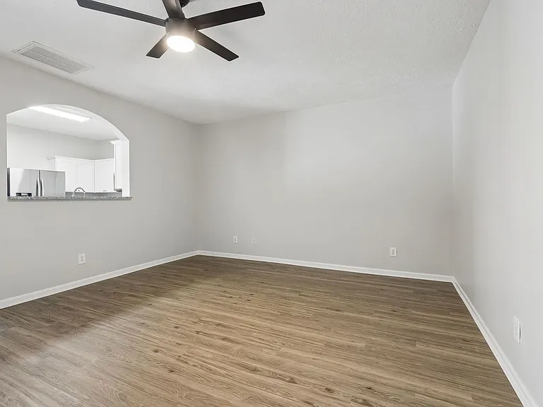 8261 Rossi Rd — Photo 13