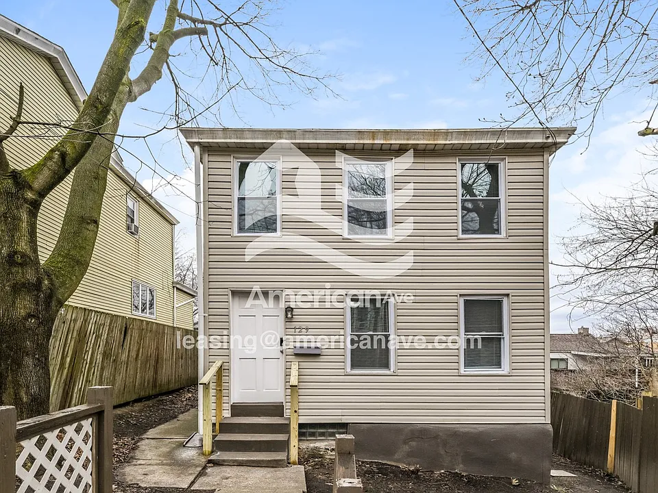 129 Tuscola St