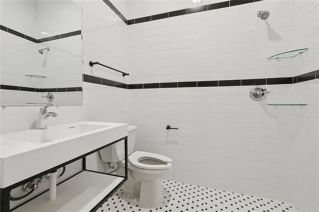 137 Carondelet St #101 — Photo 8