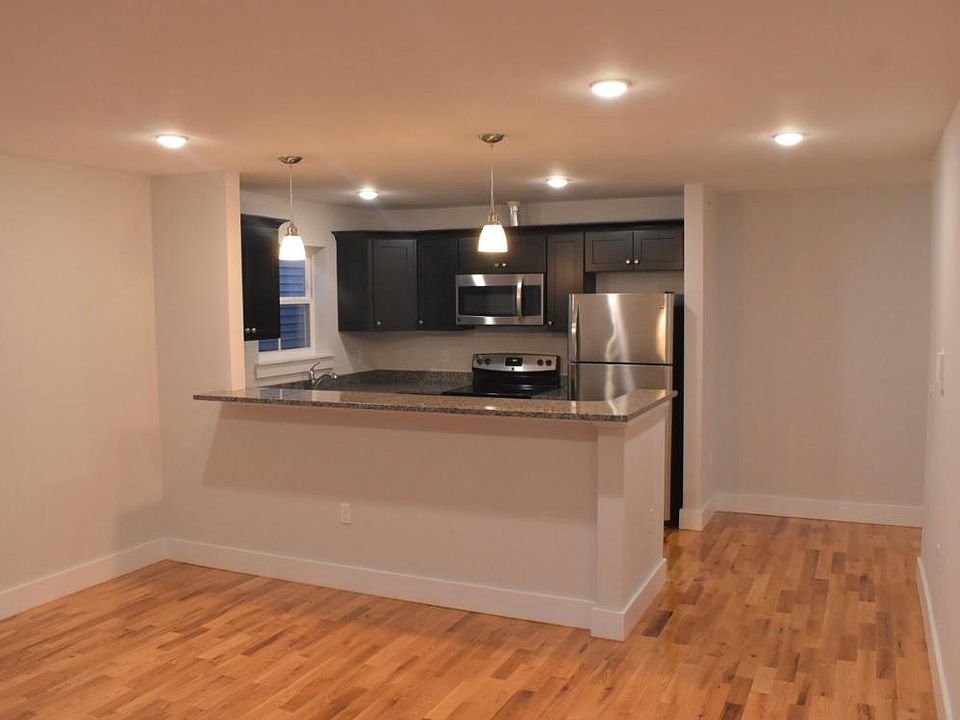 1st image of 142 Sussex Ave #210