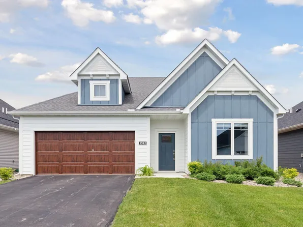 1942 Mulberry Ln, Carver, MN 55315