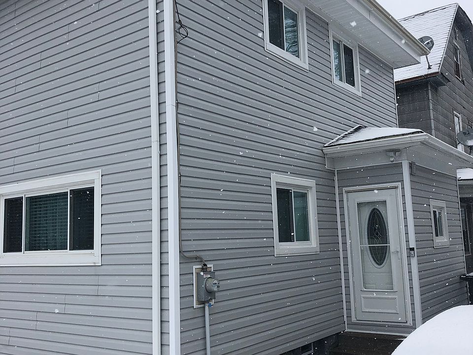 2nd image of 963 W 10th St
