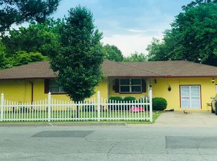 1001 N Pleasant St, Springdale, AR 72764