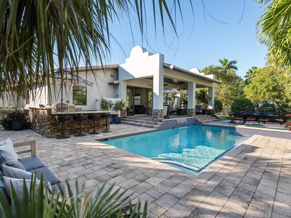 2600 NE 18th Street, Fort Lauderdale, FL 33305